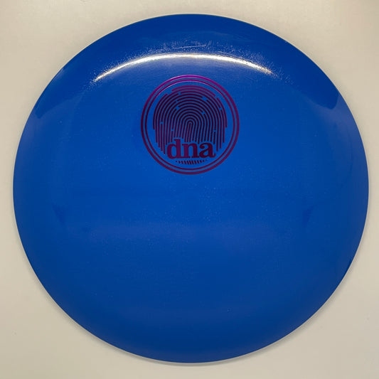 Discmania DD3 Light Weight S-Line Ella Hansen's DNA Signature Series - Distance Driver